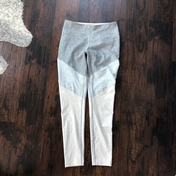 outdoor voices 7/8 spring leggings ! - Picture 1 of 5